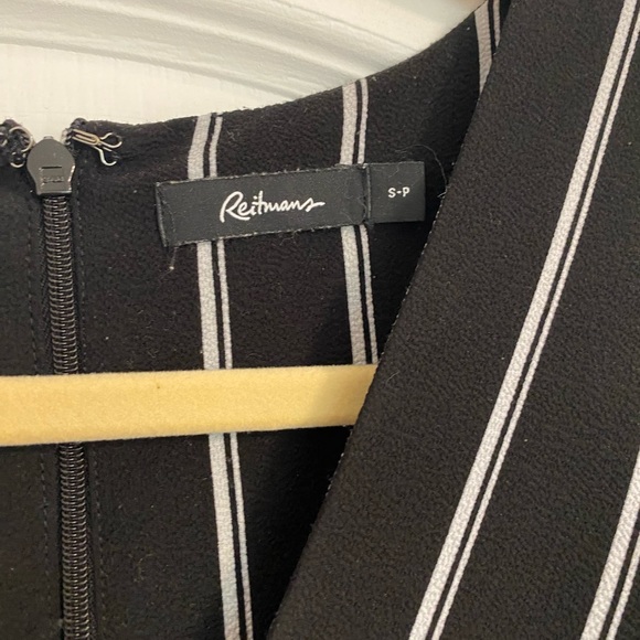 Cropped Jumpsuit - Picture 3 of 3